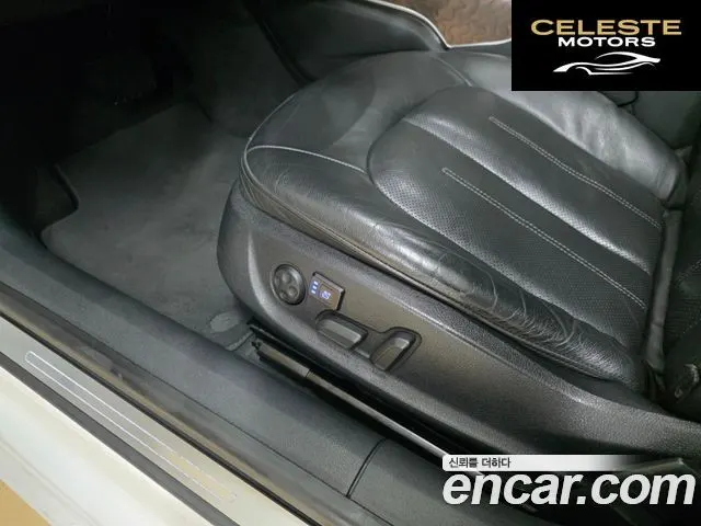 AUDI A7 3.0 TFSI Quattro Dynamic 2012 — photo 8 sur 26