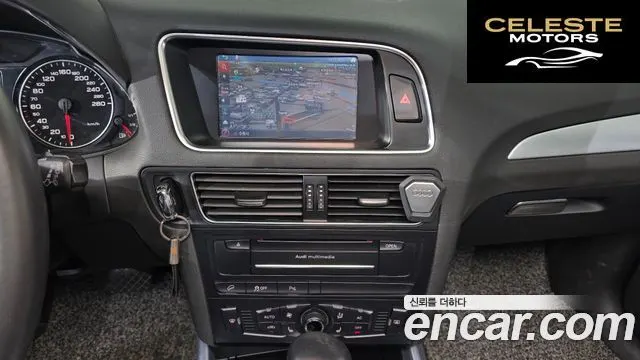 AUDI Q5 2.0 TDI Quattro 2012 — photo 14 sur 26