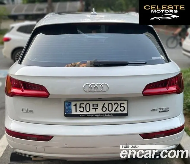 AUDI Q5 (FY) 45 TFSI Quattro 2020 — photo 2 sur 8