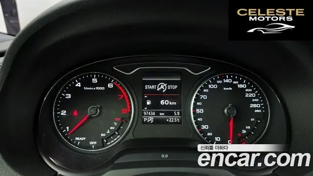 AUDI A3 40 TFSI 2018 — photo 11 sur 31