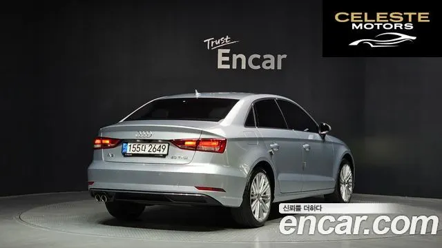 AUDI A3 40 TFSI 2018 — photo 2 sur 31