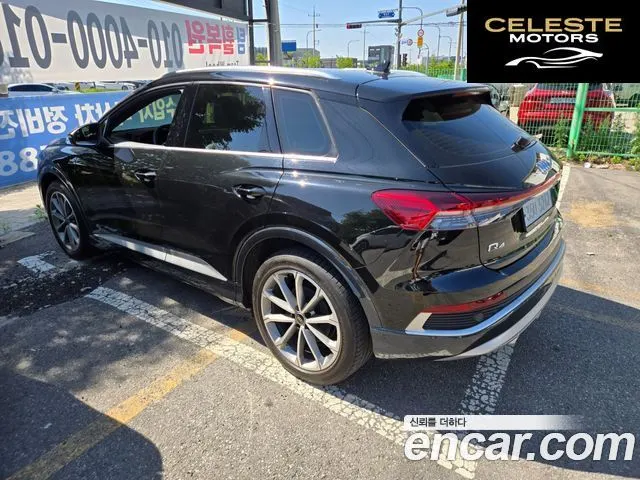 AUDI Q4 e-(F4) 40 Premium 2024 — photo 3 sur 16