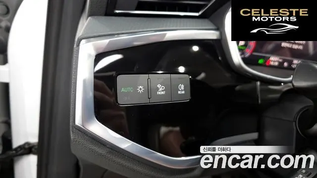 AUDI Q3 (F3) 35 TDI Sportback 2020 — photo 24 sur 32