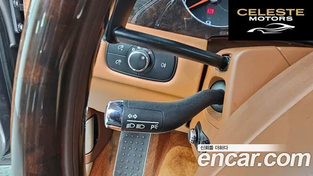 BENTLEY Flying Spur 16.0 2009 — photo 18 sur 20