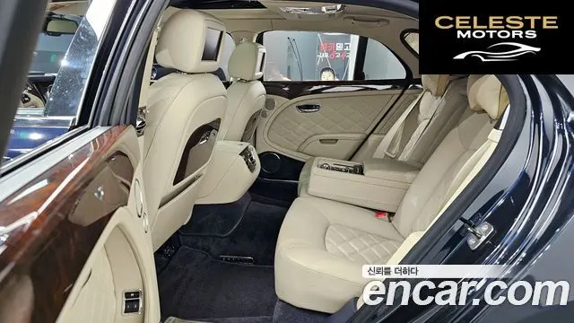 BENTLEY 6.8 2013 — photo 13 sur 20