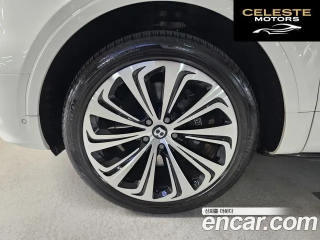 BENTLEY 4.0 V8 2021 — photo 18 sur 26