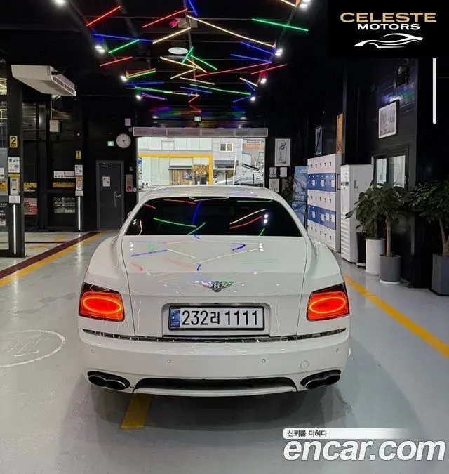BENTLEY Flying Spur 24.0 2016 — photo 15 sur 23