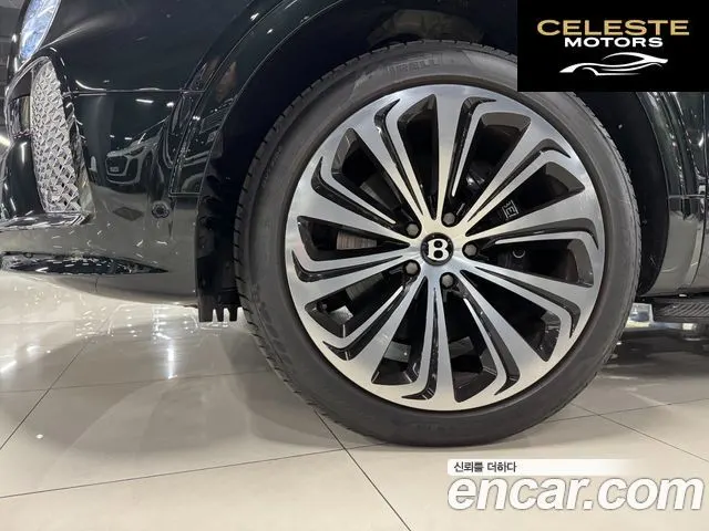 BENTLEY 4.0 V8 EWB First Edition 2024 — photo 16 sur 25