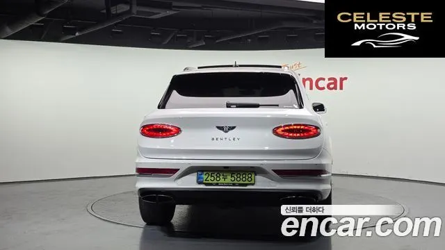 BENTLEY 4.0 V8 2022 — photo 4 sur 20