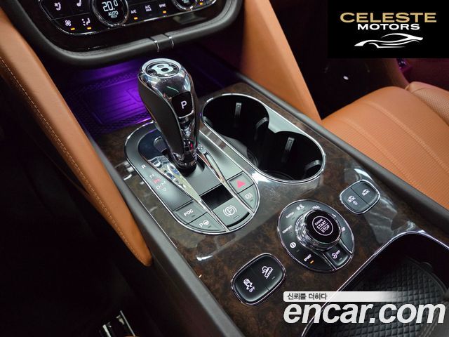 BENTLEY 4.0 V8 2021 — photo 9 sur 26