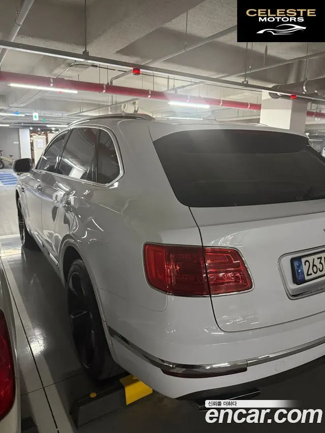 BENTLEY 6.0 W12 2018 — photo 2 sur 13