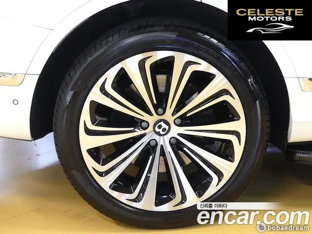 BENTLEY 4.0 V8 2022 — photo 9 sur 26