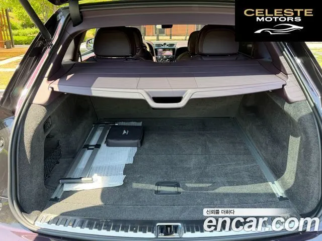 BENTLEY 4.0 V8 EWB First Edition 2024 — photo 18 sur 25