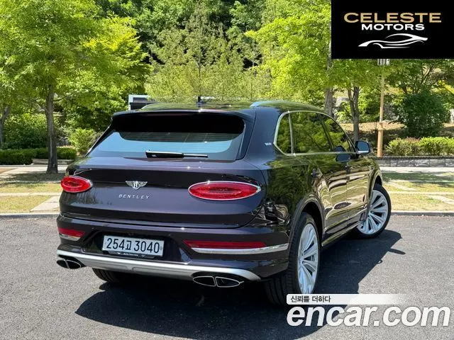BENTLEY 4.0 V8 EWB First Edition 2024 — photo 2 sur 25