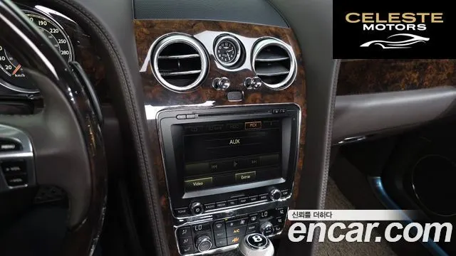 BENTLEY Flying Spur 24.0 2015 — photo 15 sur 20
