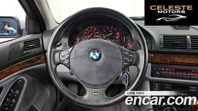 BMW Série 5 540i 1999 — photo 13 sur 26