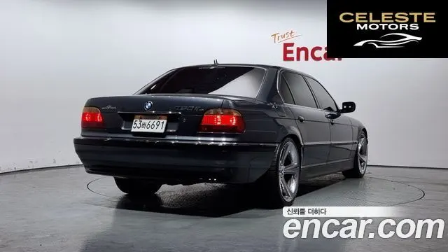 BMW Série 7 728iL 2001 — photo 2 sur 20