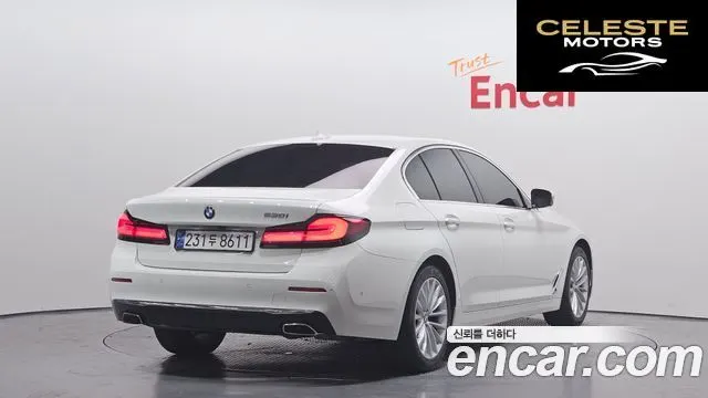 BMW Série 5 (G30) 530i Luxury 2021 — photo 2 sur 20