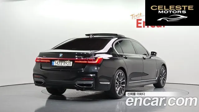 BMW Série 7 (G11) 740Li xDrive M Sport 2021 — photo 2 sur 20