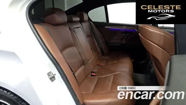 BMW Série 5 (F10) 535d 2011 — photo 12 sur 20