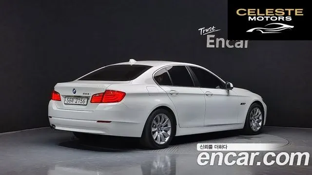 BMW Série 5 (F10) 528i 2013 — photo 2 sur 20