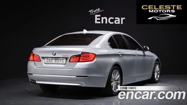 BMW Série 5 (F10) 528i 2011 — photo 2 sur 20