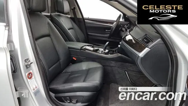 BMW Série 5 (F10) 528i 2010 — photo 10 sur 20