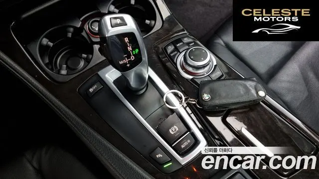 BMW Série 5 (F10) 528i 2010 — photo 9 sur 20