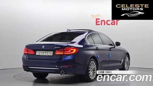 BMW Série 5 (G30) 520i Luxury 2020 — photo 2 sur 20