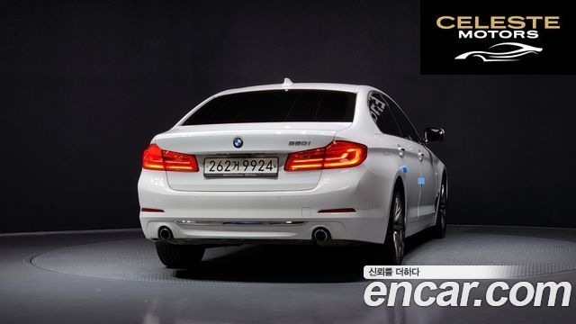 BMW Série 5 (G30) 520i Luxury 2018 — photo 4 sur 20