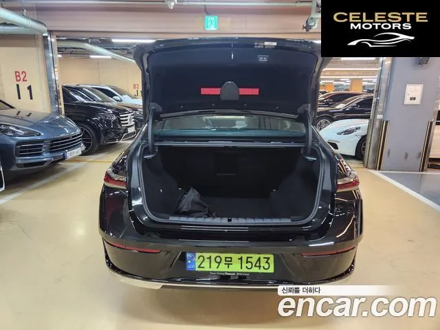 BMW Série 7 (G70) 750e xDrive Design Pure Excellence 2024 — photo 6 sur 26