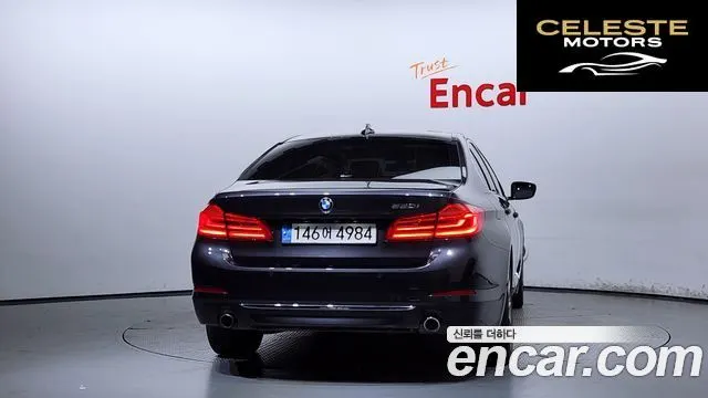 BMW Série 5 (G30) 520i Luxury 2019 — photo 4 sur 26