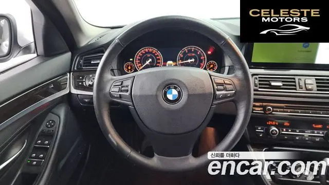 BMW Série 5 (F10) 528i xDrive 2013 — photo 13 sur 20
