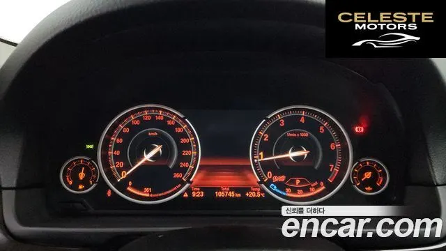 BMW Série 5 (F10) 528i xDrive 2013 — photo 8 sur 20