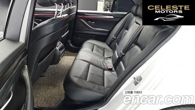 BMW Série 5 (F10) 528i 2010 — photo 12 sur 20