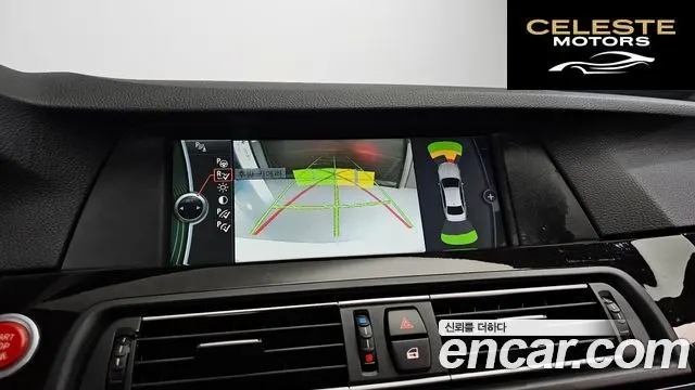 BMW Série 5 (F10) 528i 2010 — photo 14 sur 20