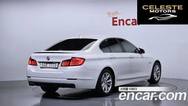 BMW Série 5 (F10) 528i 2010 — photo 2 sur 20
