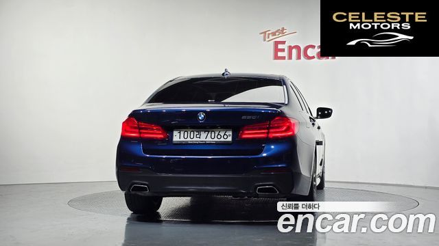 BMW Série 5 (G30) 520i M Sport 2020 — photo 4 sur 20