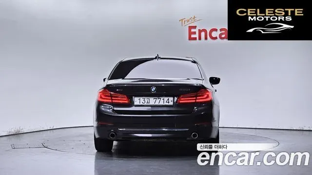 BMW Série 5 (G30) 530i xDrive Luxury Plus 2018 — photo 4 sur 26