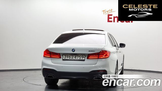 BMW Série 5 (G30) 520i M Sport 2020 — photo 4 sur 20