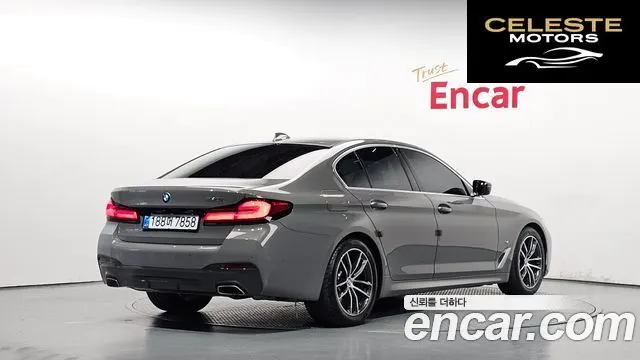 BMW Série 5 (G30) 520i M Sport 2021 — photo 2 sur 20
