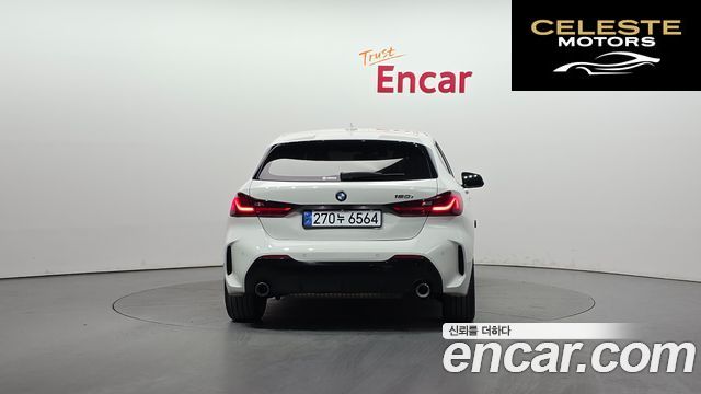 BMW Série 1 (F40) 120i M Sport 2022 — photo 4 sur 20