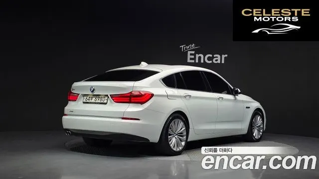 BMW Série 5 GT (F07) GT 30d xDrive 2016 — photo 2 sur 20