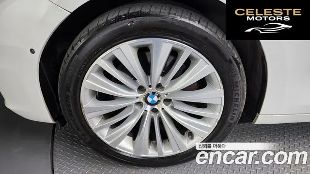 BMW Série 5 GT (F07) GT 30d xDrive 2016 — photo 5 sur 20