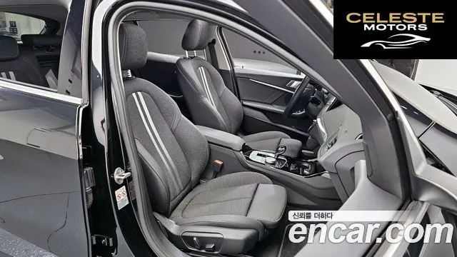 BMW Série 1 (F40) 120i Sport 2023 — photo 12 sur 20