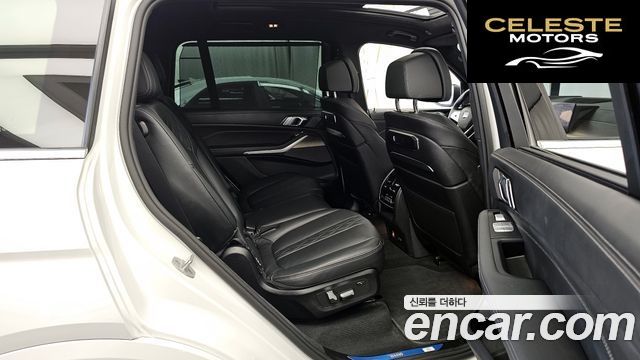BMW X7 (G07) xDrive 40i Design Pure Excellence 7 places 2025 — photo 12 sur 20