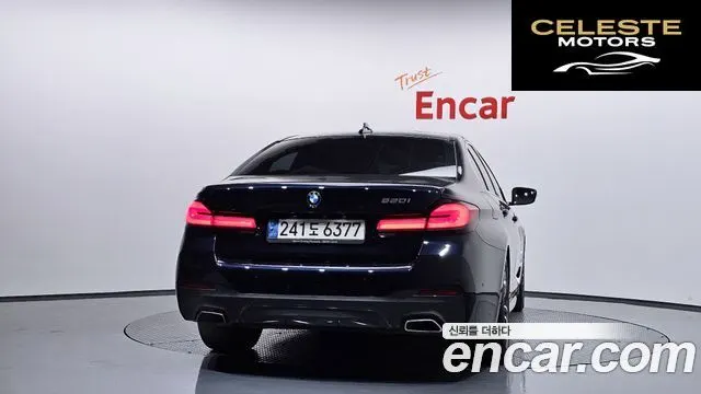 BMW Série 5 (G30) 520i M Sport 2021 — photo 4 sur 20