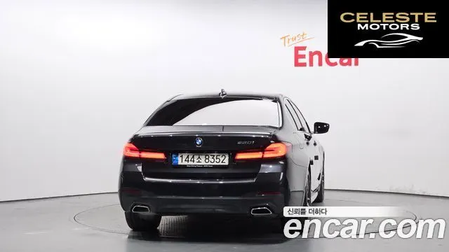 BMW Série 5 (G30) 520i M Sport 2022 — photo 4 sur 20
