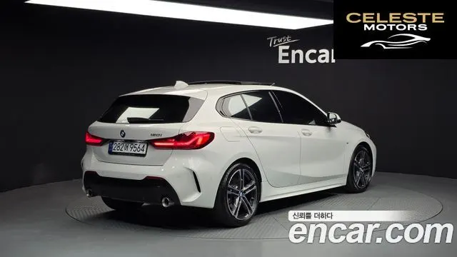 BMW Série 1 (F40) 120i M Sport 2023 — photo 2 sur 26