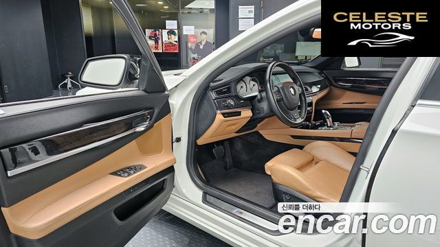 BMW Série 7 (F01) 740i M Sport 2010 — photo 11 sur 20